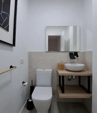 شقة Arq أرّاثيفي